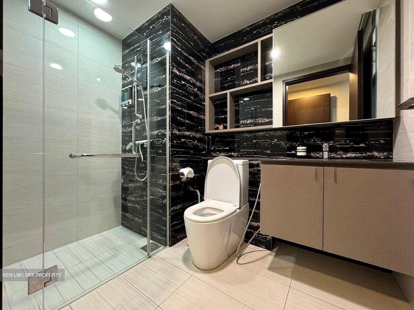 The Brownstone (D27), Condominium #504571711